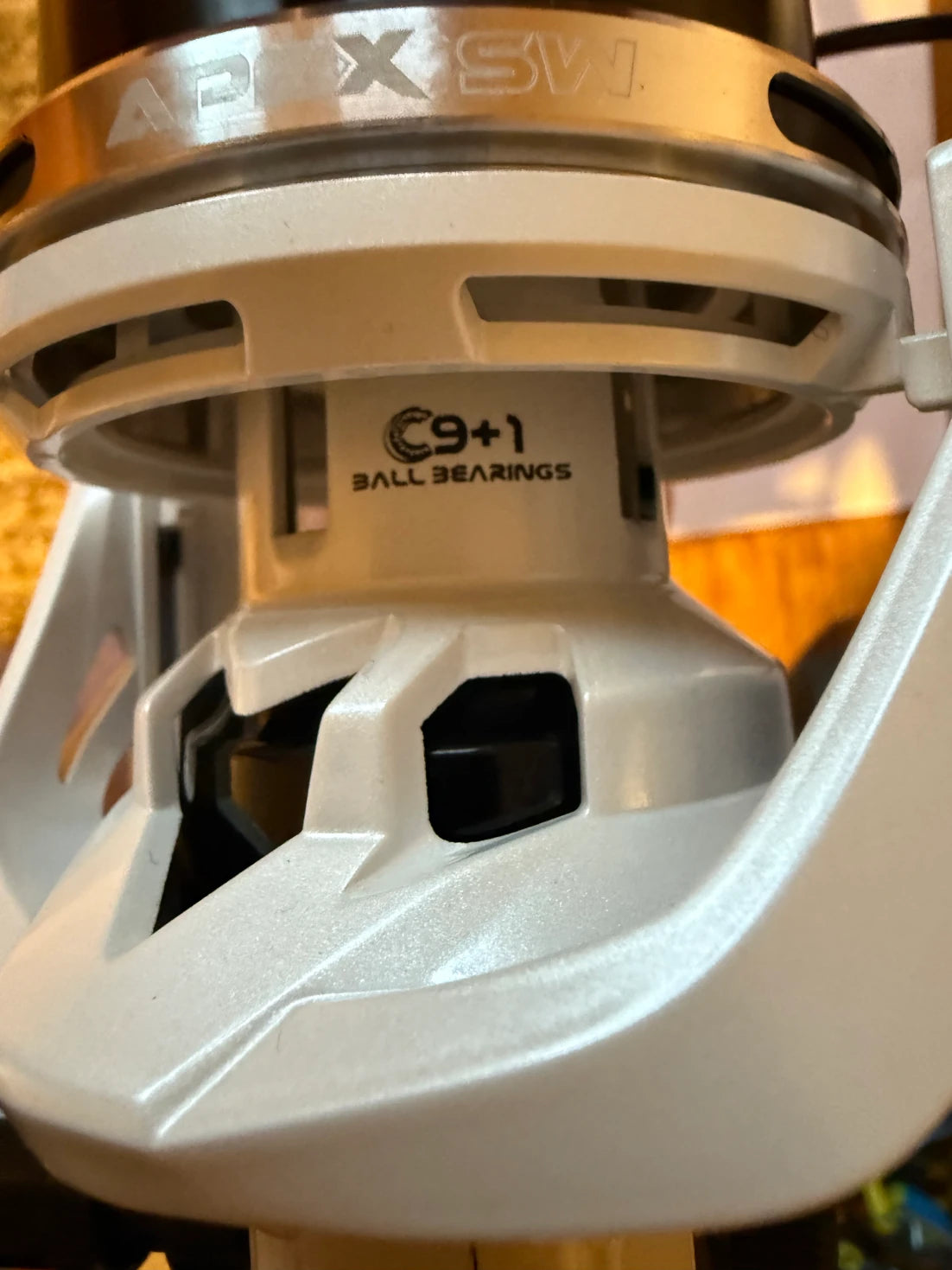 Surf Reel Brain Apex SW 10000 9+1BB 4.4:1 (18584631)