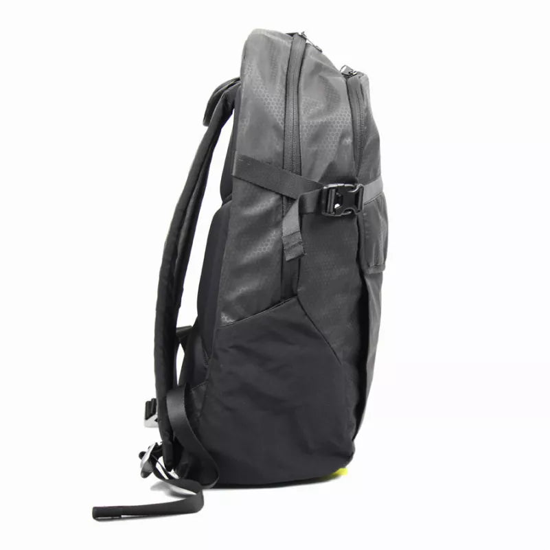 Golden Catch City Backpack 24L – Urban & Fishing Daypack, Black (7239000)